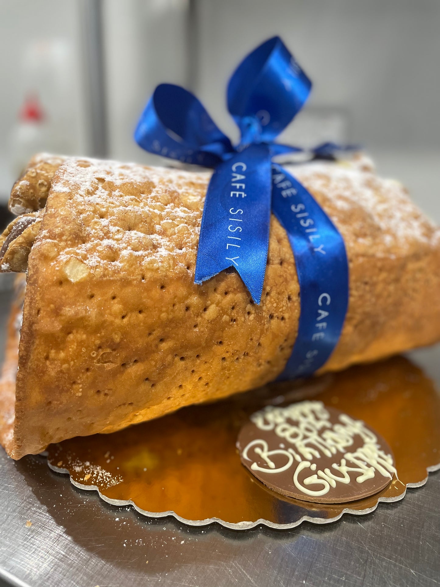 Cannoli Cake